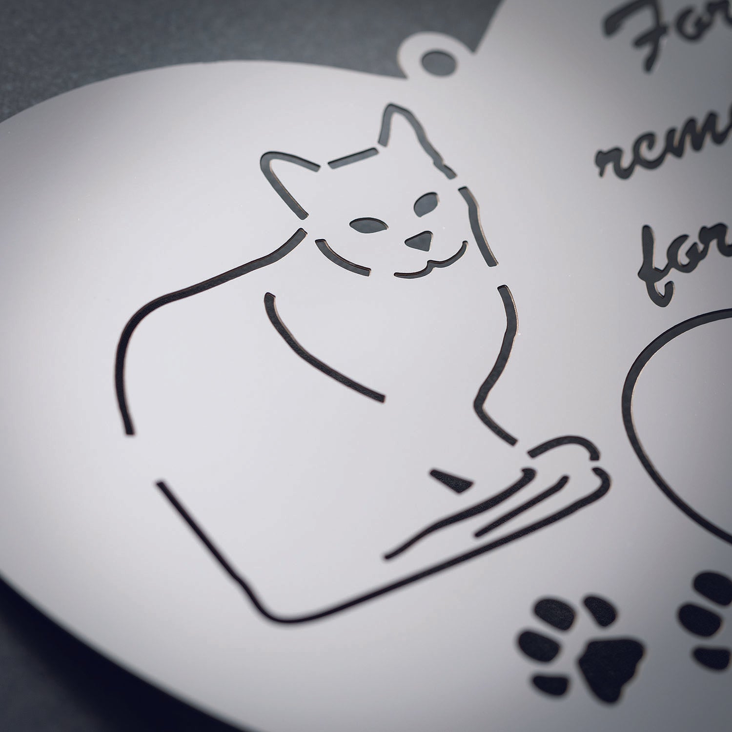 Remembrance Windcatcher - Heart, Forever, Cat closeup image